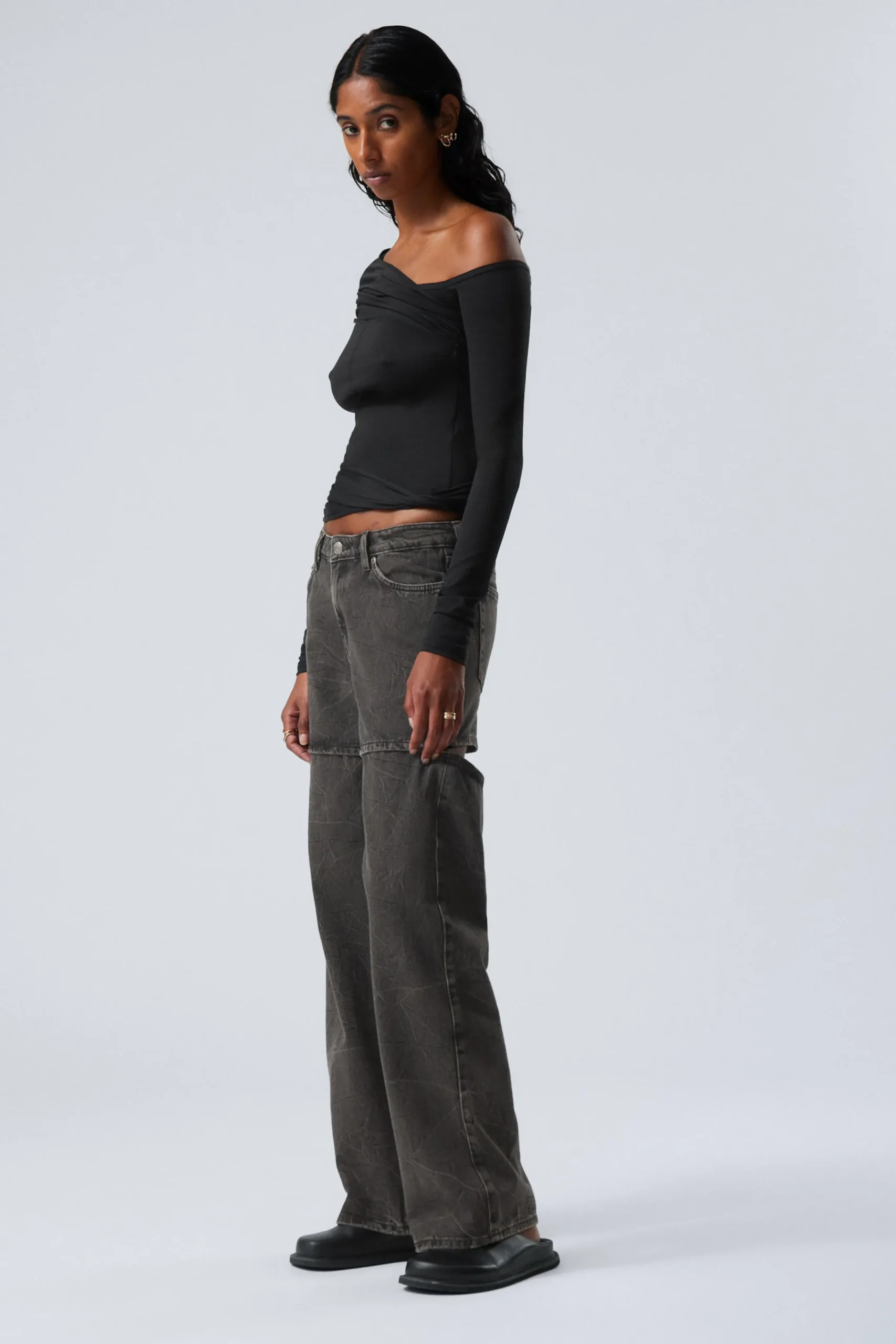 Weekday AMPLE LOW LOOSE CUT JEANS>Women Jeans