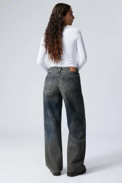 Weekday AMPLE LOW LOOSE MUDDY JEANS><noscript><img width=