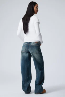Weekday AMPLE LOW RISE LOOSE WIDE LEG JEANS><noscript><img width=