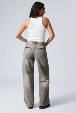 Weekday AMPLE LOW RISE LOOSE WIDE LEG JEANS><noscript><img width=