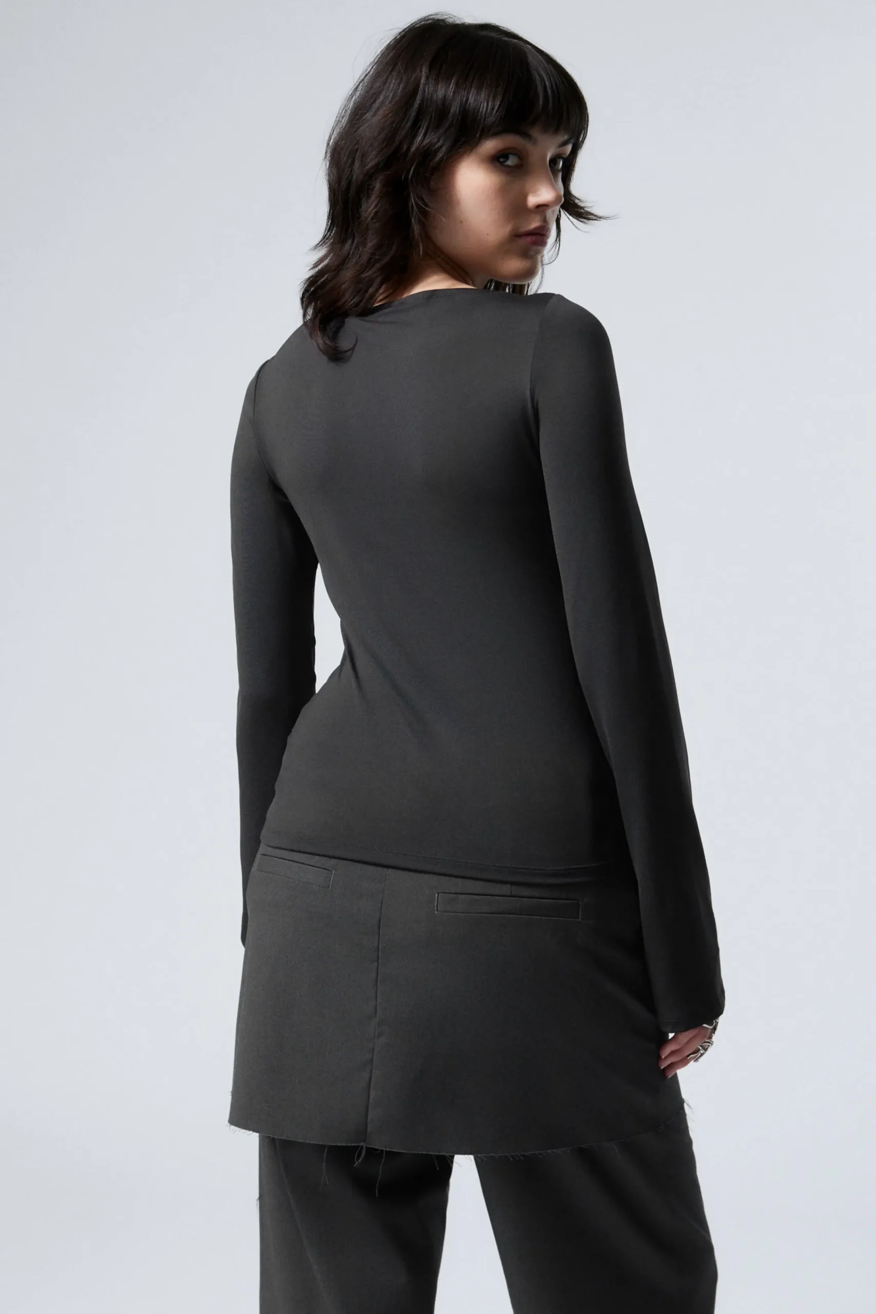 Weekday ANNIE LONG-SLEEVED BOAT-NECK TOP>Women Tops