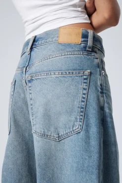Weekday ASTRO LOOSE BAGGY LEG JEANS><noscript><img data-lazyloaded=