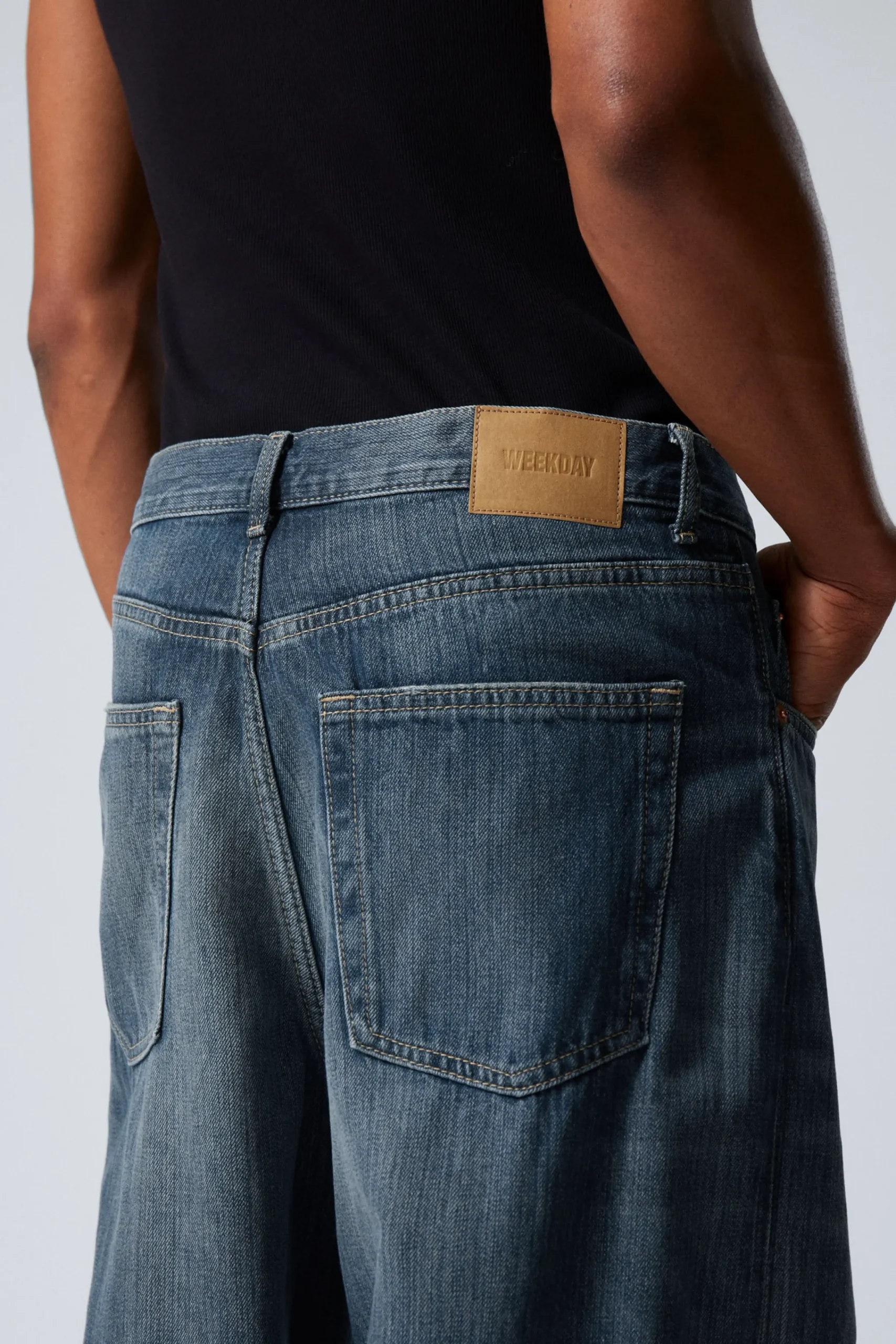 Weekday ASTRO LOOSE BAGGY LEG JEANS> Jeans