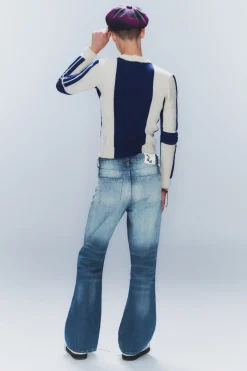 Weekday BOO BOOTLEG LOW WAIST REGULAR BOOTCUT JEANS><noscript><img width=