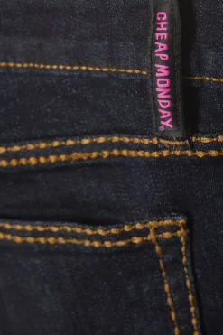 Weekday BOOTY BEI LOW WAIST SKINNY BOOTCUT JEANS><noscript><img width=