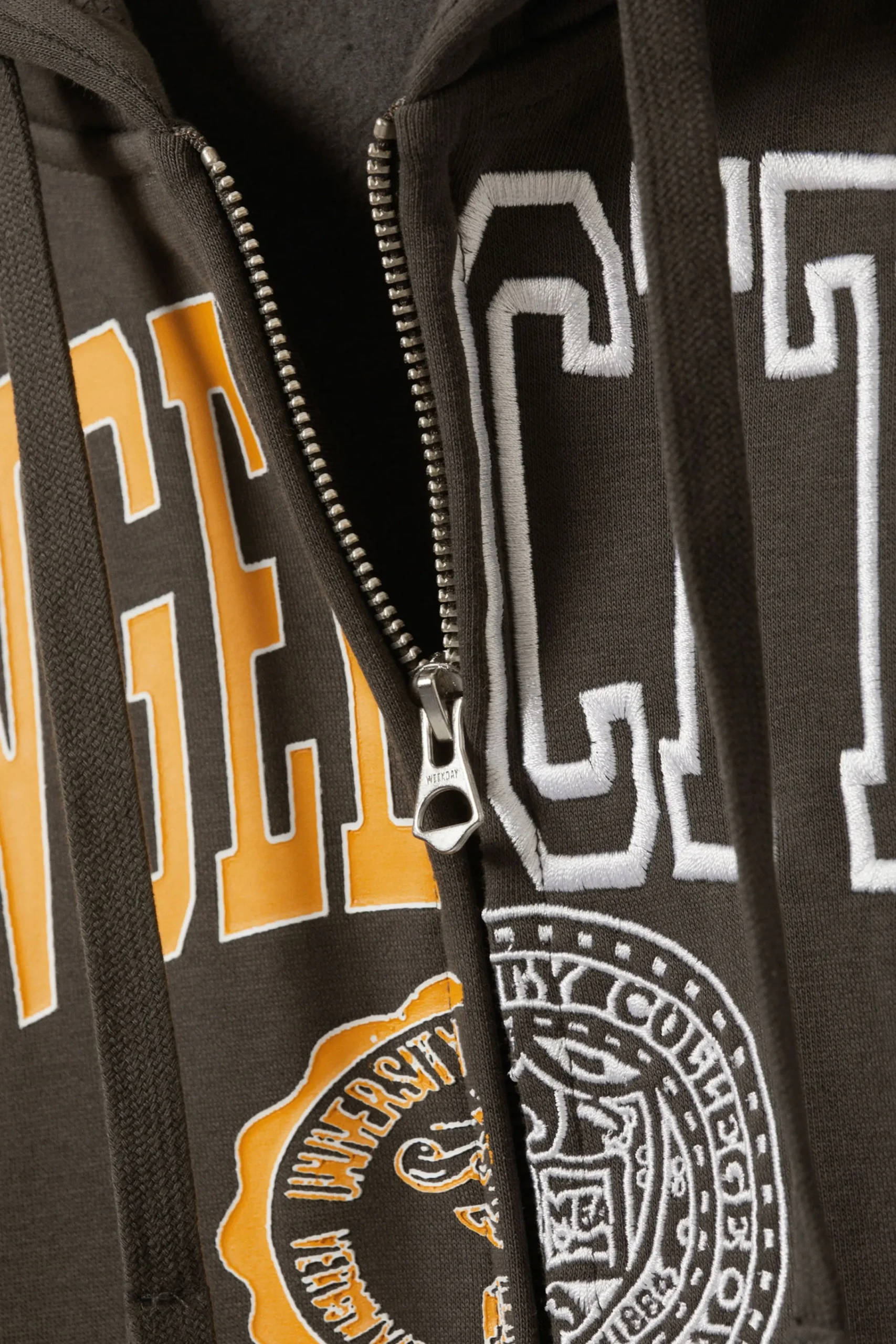 Weekday BOXY GRAPHIC ZIP HOODIE> Graphics|Sweatshirts