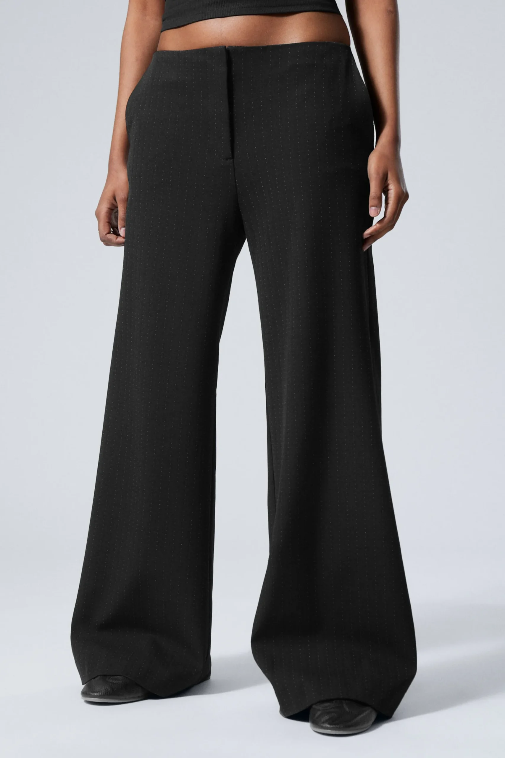Weekday CUT-OFF WAISTBAND SUITING TROUSERS>Women Trousers