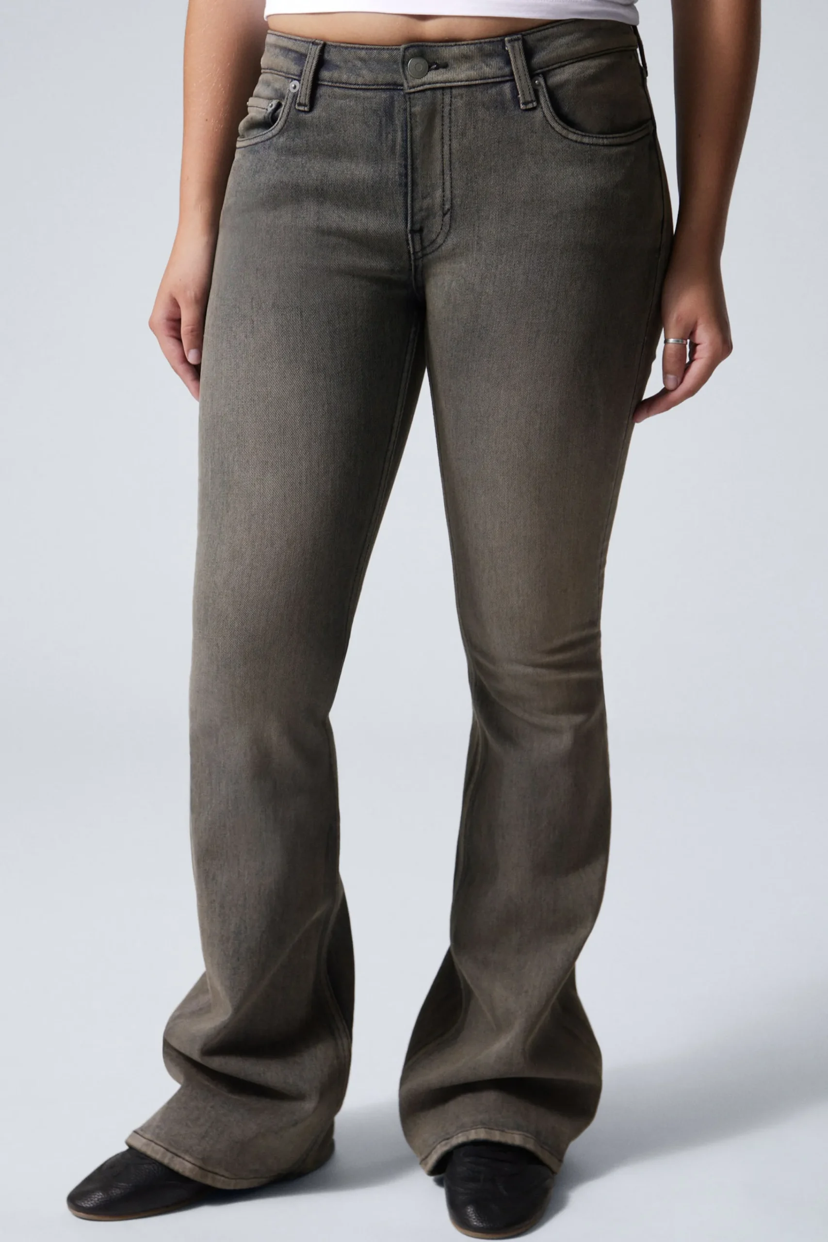 Weekday FLAME LOW RISE SLIM FLARED LEG JEANS>Women Jeans