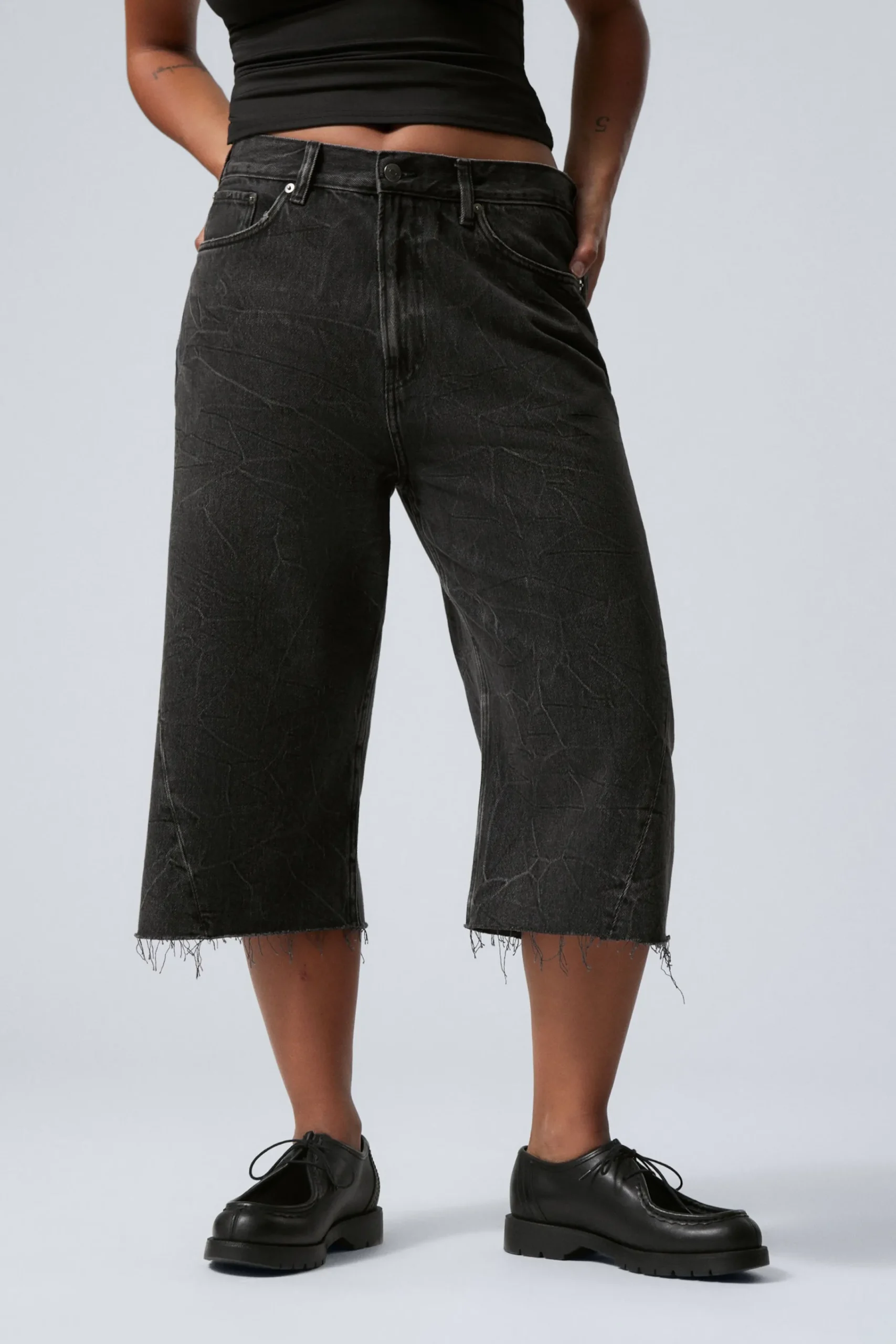 Weekday GALAXY LOOSE TWISTED DENIM SHORTS> Shorts