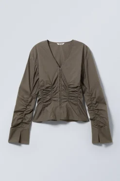 Weekday GATHERED POPLIN V-NECK SHIRT><noscript><img width=