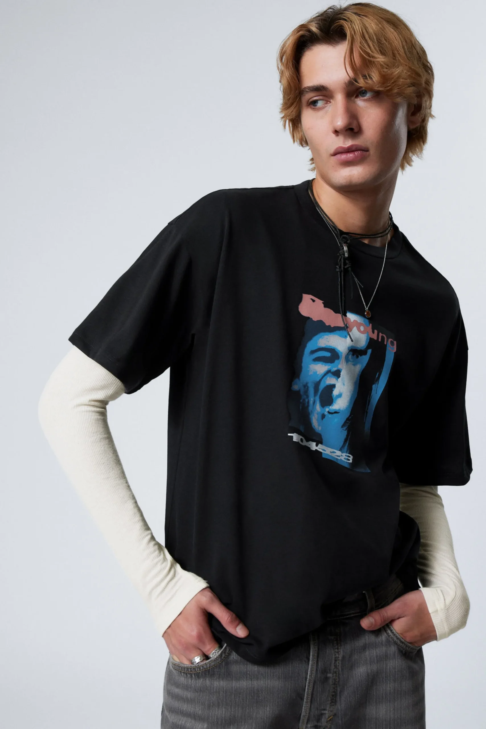 Weekday GREAT BOXY PRINTED GRAPHIC TEE> Graphics|T-Shirts & Tops