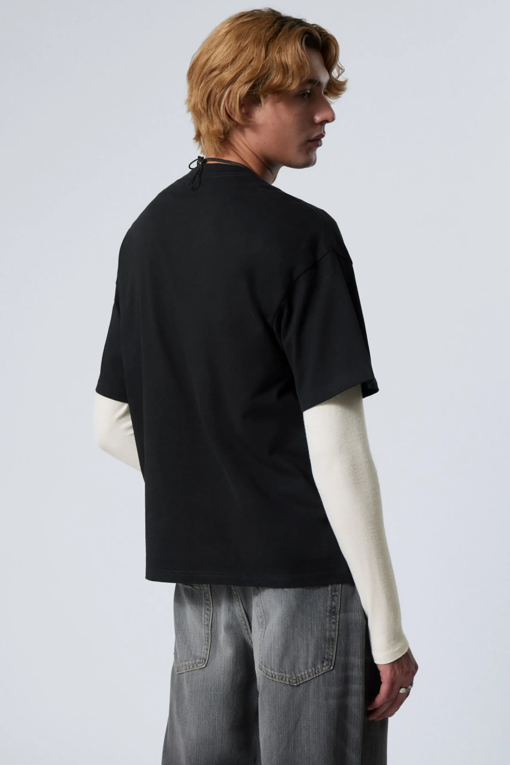 Weekday GREAT BOXY PRINTED GRAPHIC TEE> Graphics|T-Shirts & Tops