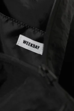 Weekday LARGE RIPSTOP SHOULDER BAG><noscript><img width=