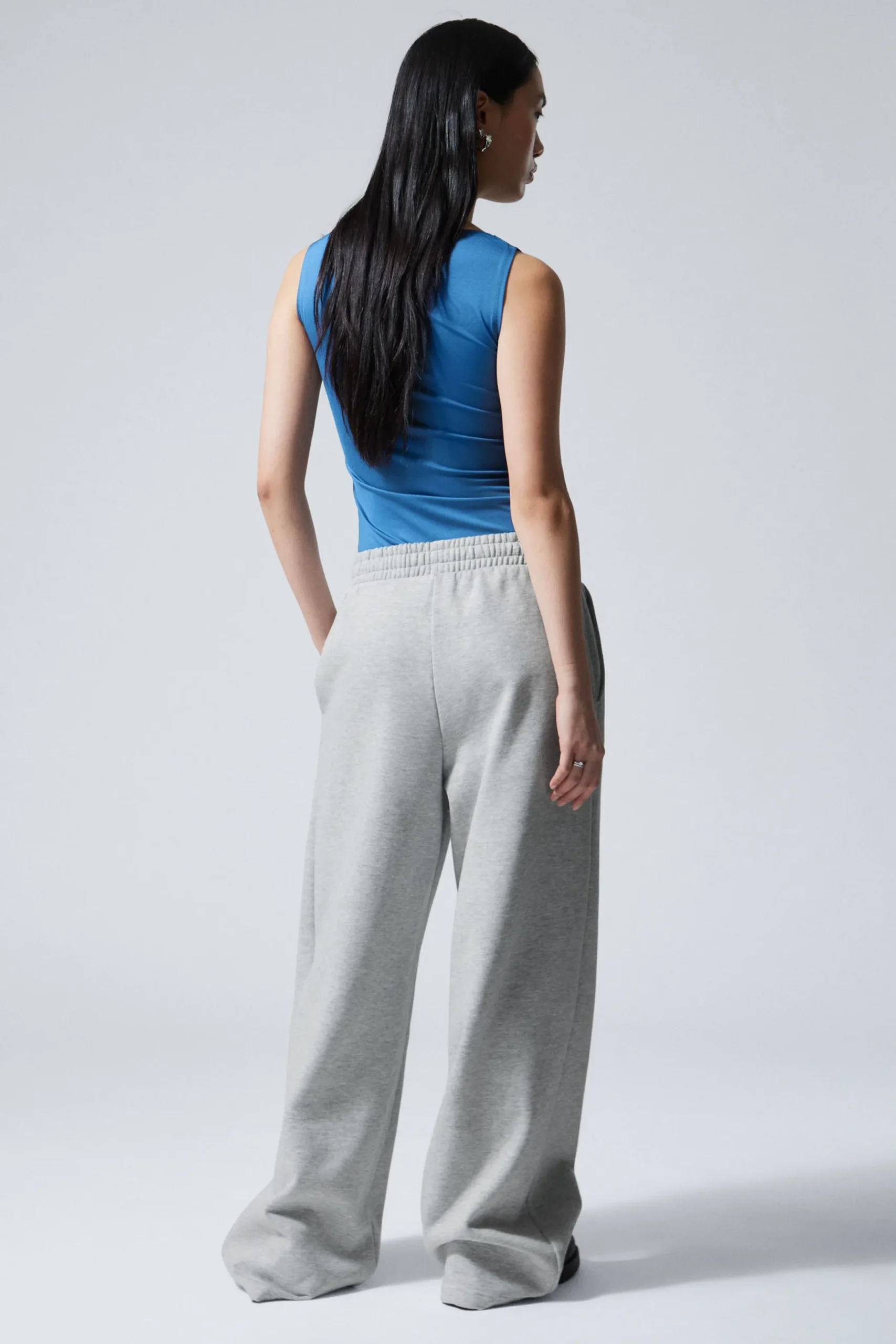 Weekday LOOSE LONG HEAVYWEIGHT SWEATPANTS>Women Trousers|Basics