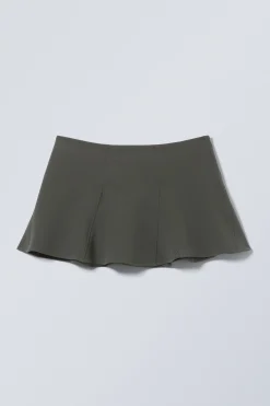 Weekday MINI SKIRT><noscript><img width=