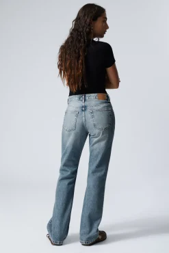 Weekday MOON MID RISE REGULAR BOOTCUT LEG JEANS><noscript><img width=