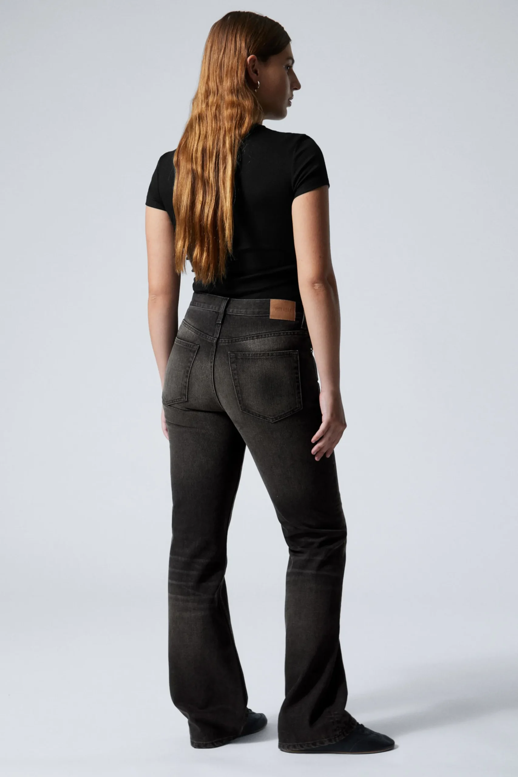 Weekday MOON MID RISE REGULAR BOOTCUT LEG JEANS>Women Jeans