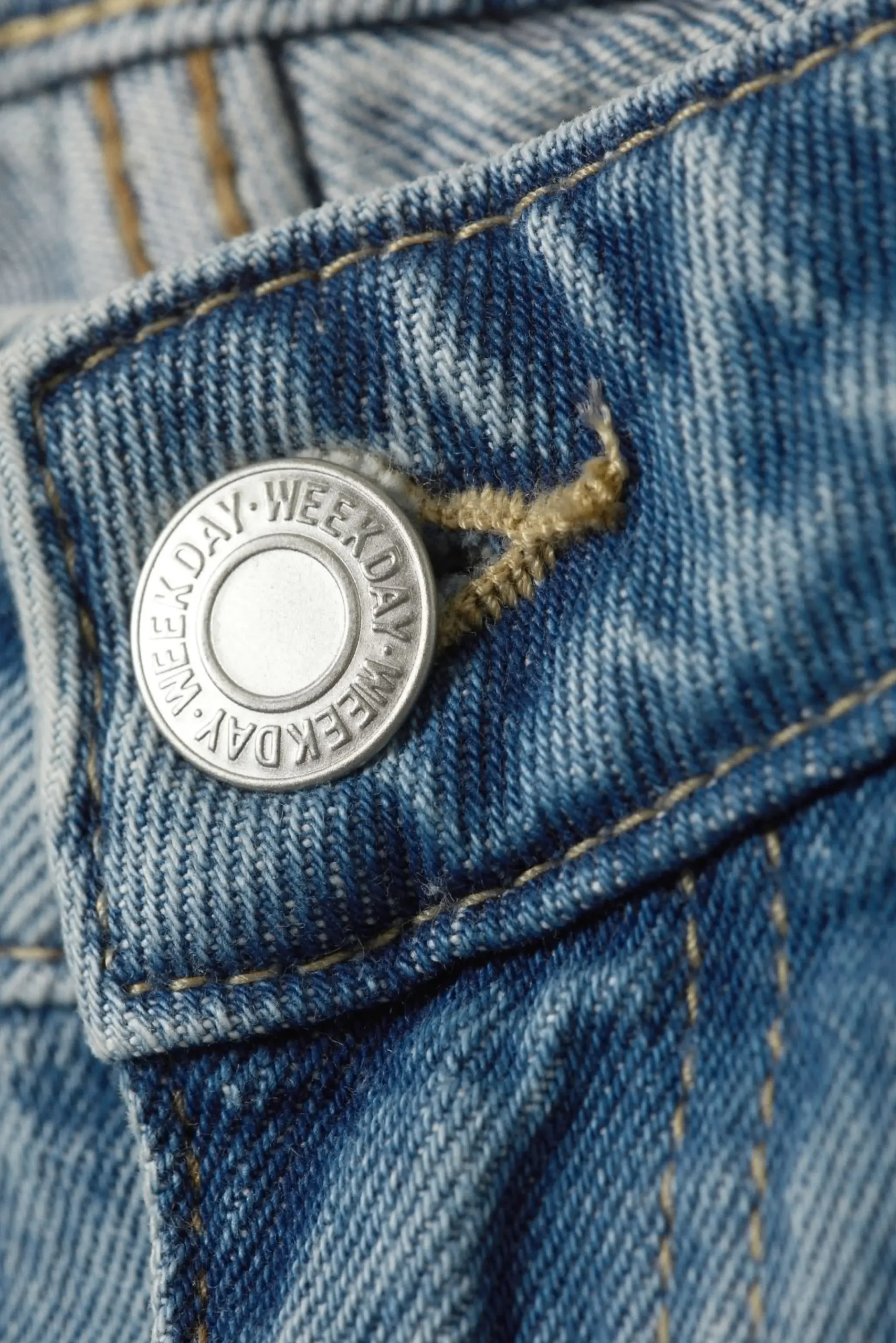 Weekday NOVA LOW RISE SLIM BOOTCUT LEG JEANS>Women Jeans