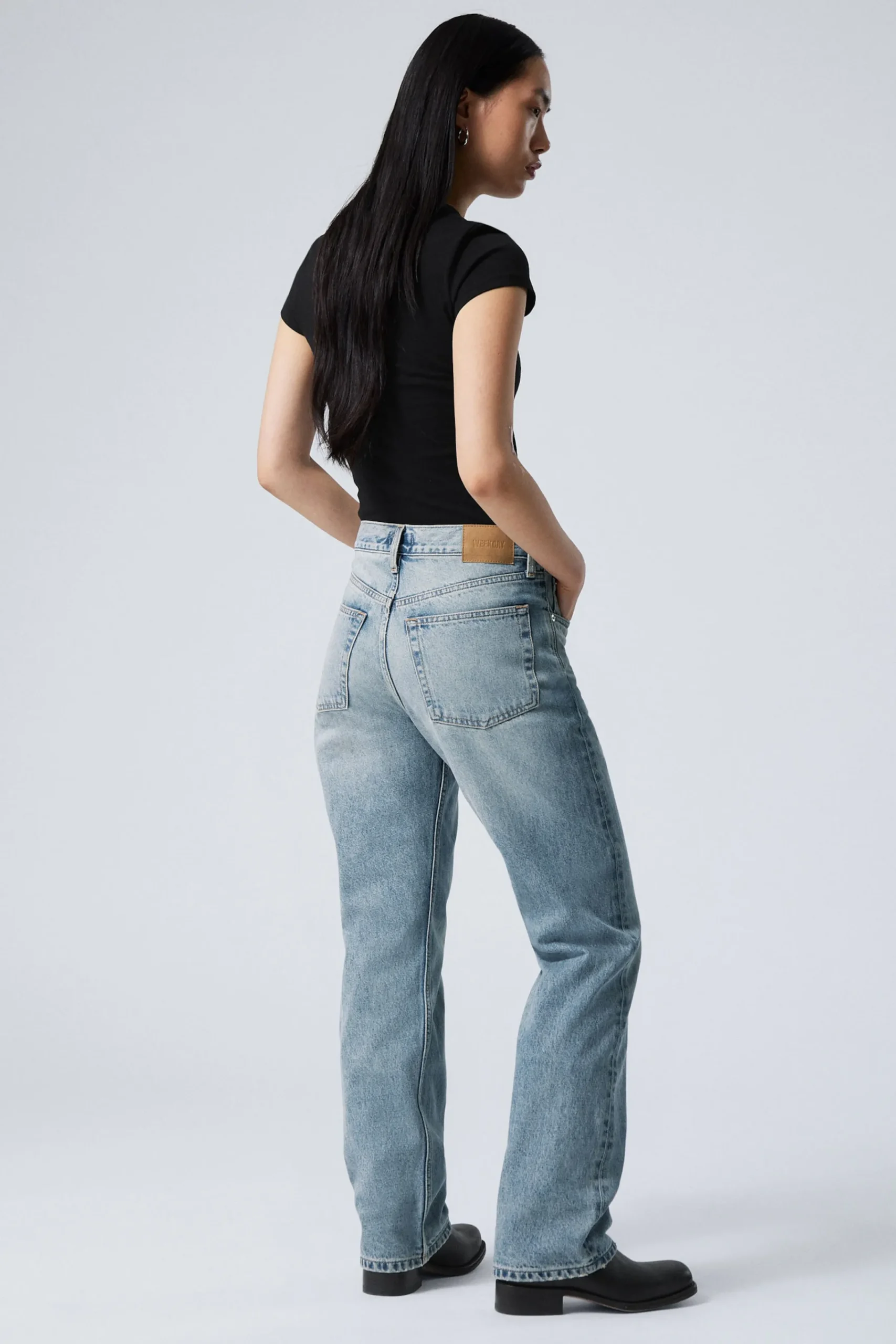 Weekday ORBIT MID RISE REGULAR STRAIGHT LEG JEANS>Women Jeans