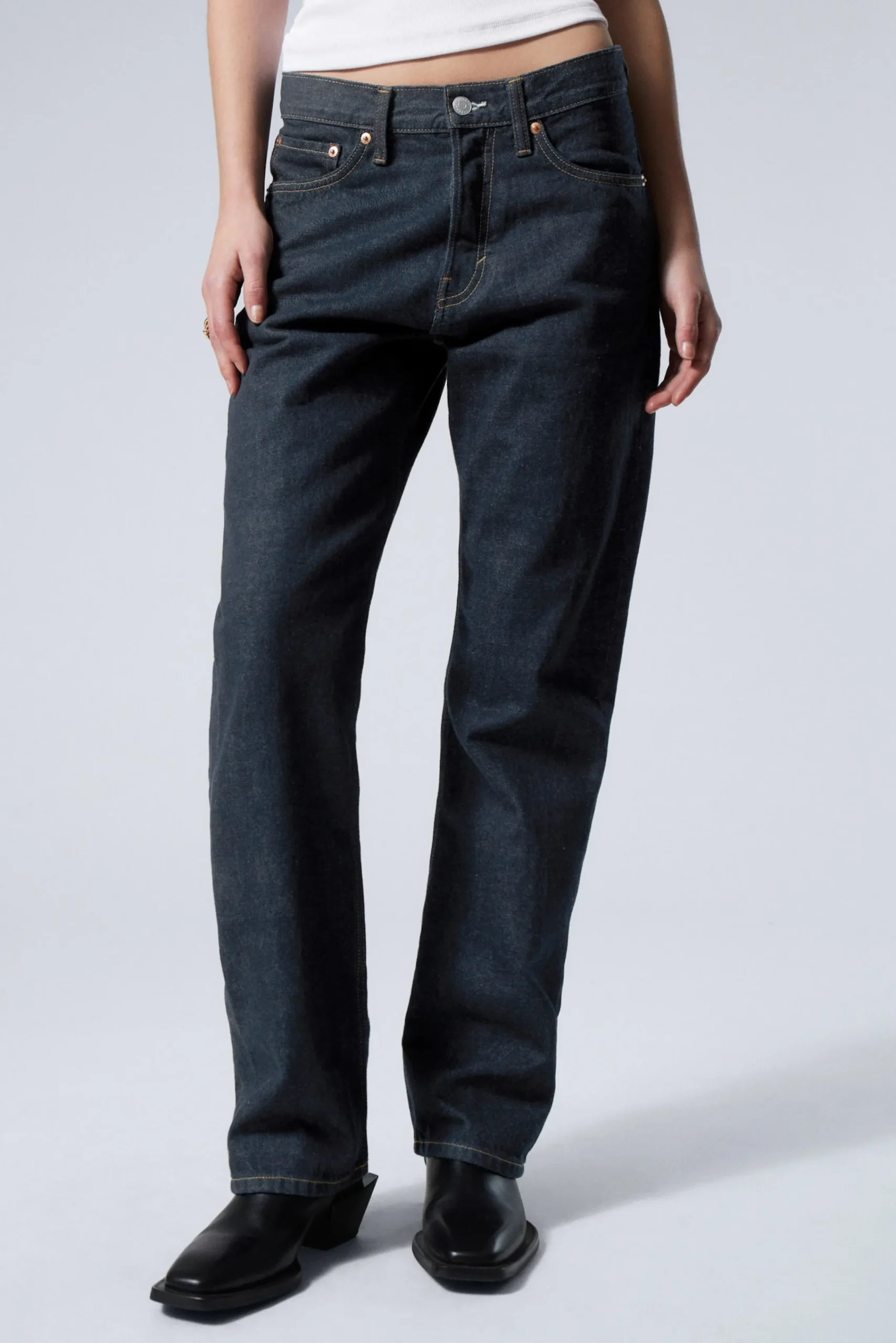 Weekday ORBIT MID RISE REGULAR STRAIGHT LEG JEANS>Women Jeans|Jeans