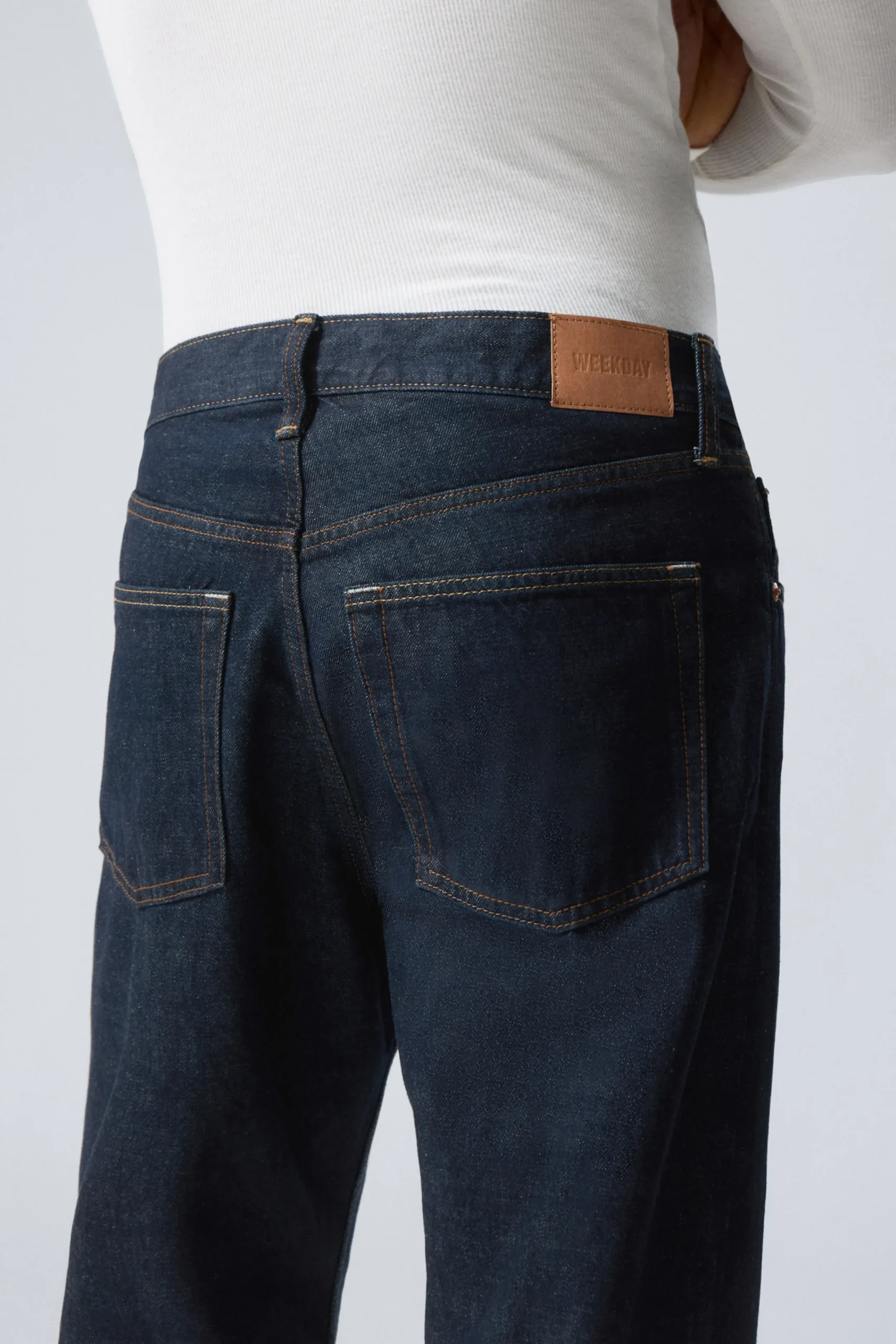Weekday ORBIT MID RISE REGULAR STRAIGHT LEG JEANS>Women Jeans|Jeans