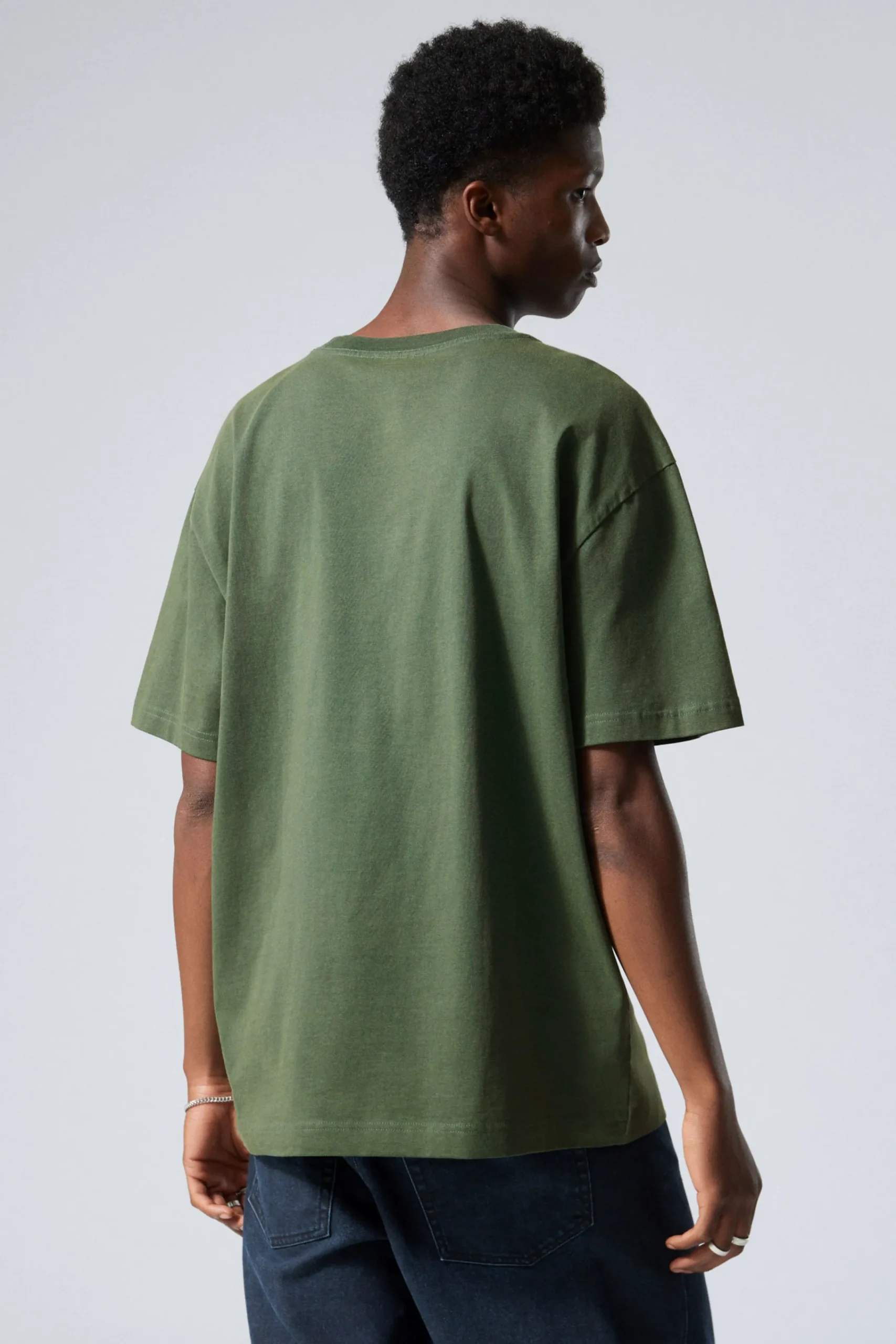 Weekday OVERSIZED GRAPHIC PRINTED T-SHIRT> Graphics|T-Shirts & Tops