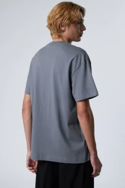 Weekday OVERSIZED HEAVYWEIGHT T-SHIRT><noscript><img data-lazyloaded=