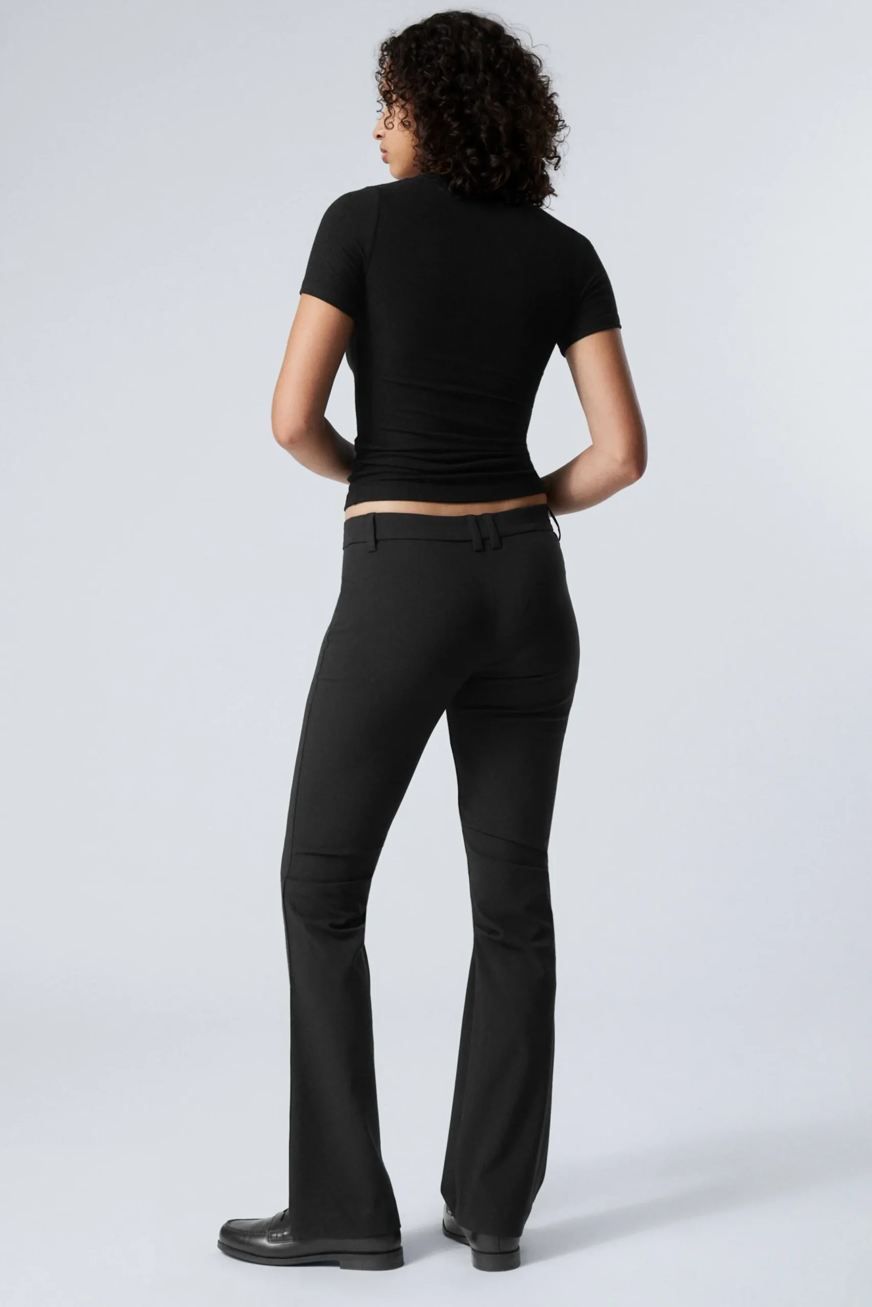Weekday SLIM LOW WAIST FLARED PLEATED TROUSERS>Women Trousers
