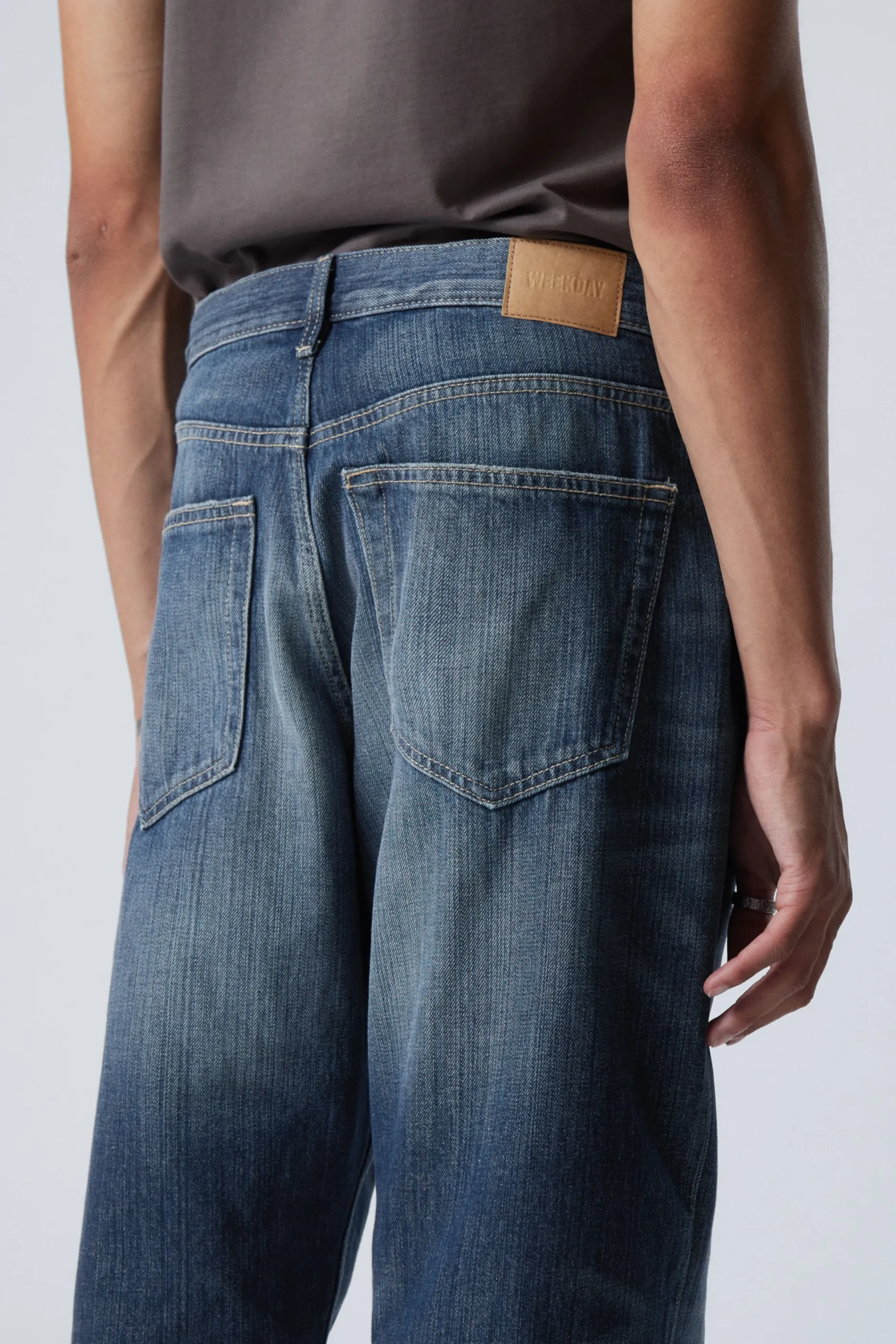 Weekday TIME LOOSE BOOTCUT LEG JEANS> Jeans