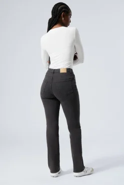 Weekday TWIG CURVE MID RISE SLIM STRAIGHT LEG JEANS><noscript><img width=